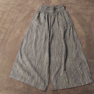 Uptown Grey pull on wide-legged cropped pants